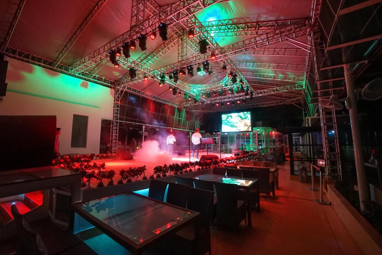 Green Rose Hotel Batam Ngoại thất bức ảnh